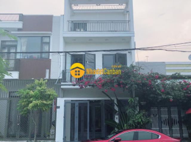 Nhà mặt phố bán