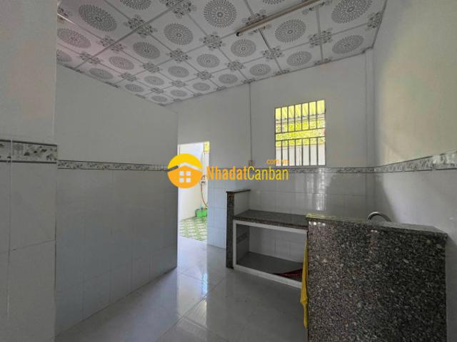 Nhà mặt phố bán