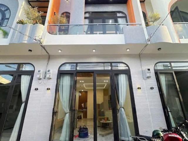 Nhà mặt phố bán