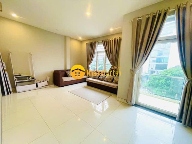 Nhà mặt phố bán
