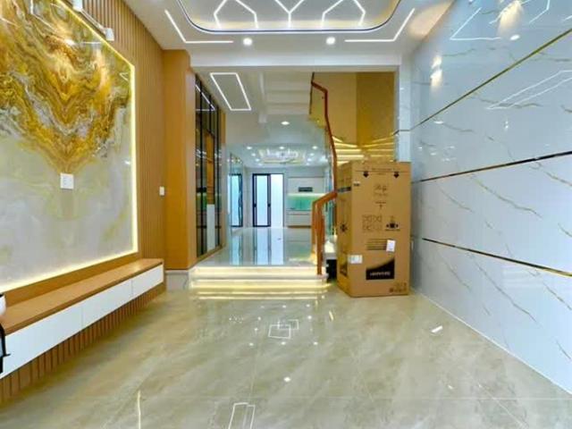 Nhà bán tại Khuôn viên UBND Thành phố Hồ Chí Minh, Thành phố Hồ Chí Minh
