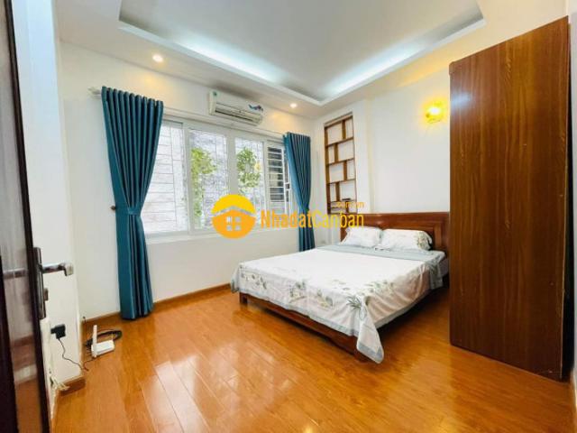 Nhà mặt phố bán