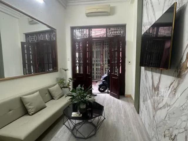 Nhà cho thuê tại Hoàn Kiếm, Hà Nội