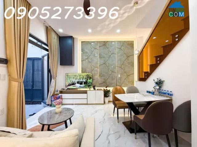 Nhà bán tại Khuôn viên UBND Thành phố Hồ Chí Minh, Thành phố Hồ Chí Minh