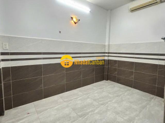 Nhà mặt phố bán