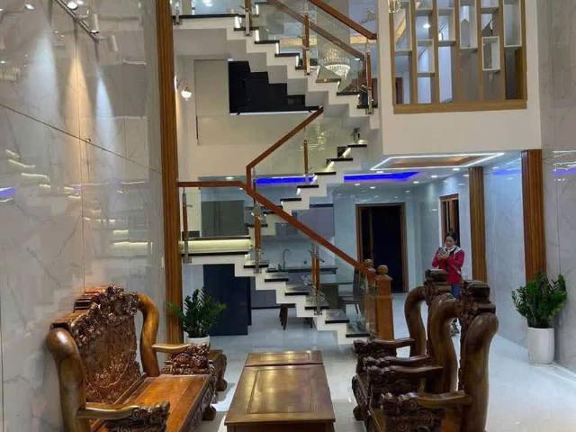 Nhà bán tại Khuôn viên UBND Thành phố Hồ Chí Minh, Thành phố Hồ Chí Minh