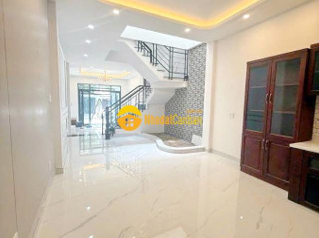Nhà mặt phố bán