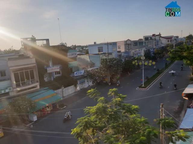 Nhà mặt phố bán