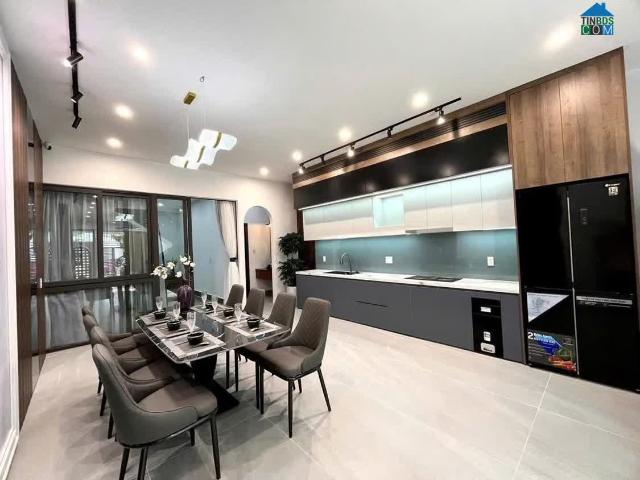 Nhà mặt phố bán