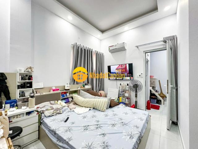 Nhà mặt phố bán