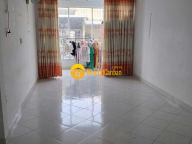 Nhà mặt phố bán