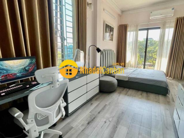 Nhà mặt phố bán
