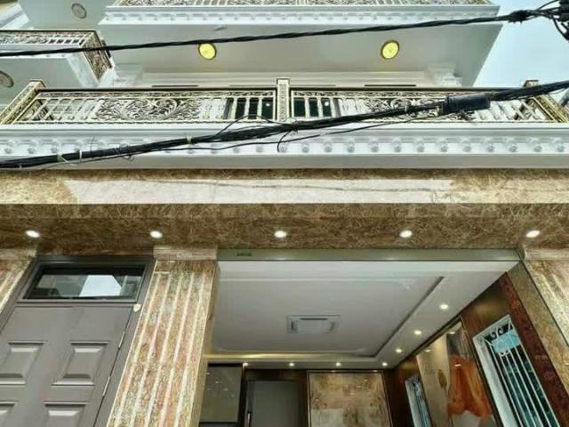 Nhà mặt phố bán tại Hoàn Kiếm, Hà Nội