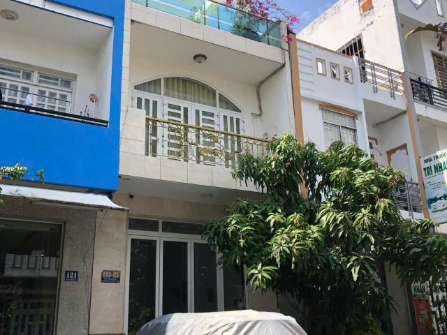 Nhà mặt phố bán