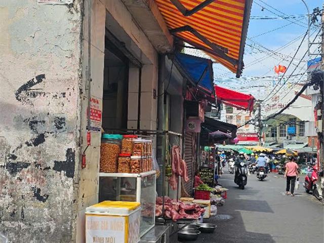 Nhà mặt phố bán