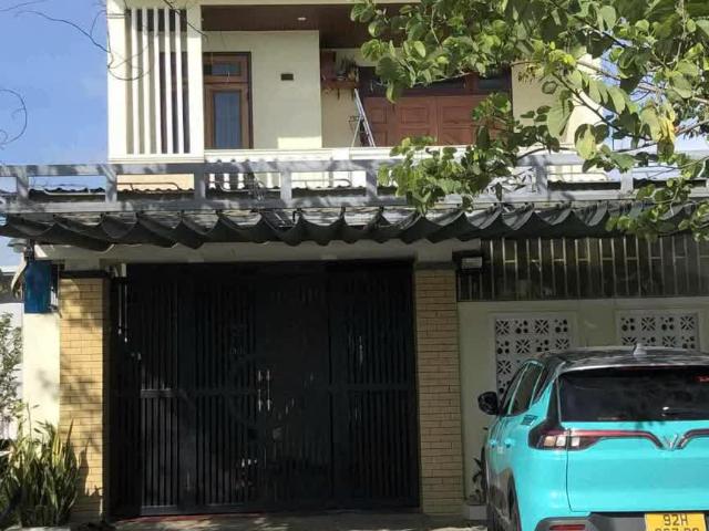 Nhà mặt phố bán