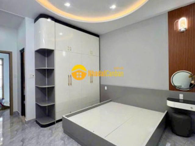 Nhà mặt phố bán tại Hồ Chí Minh