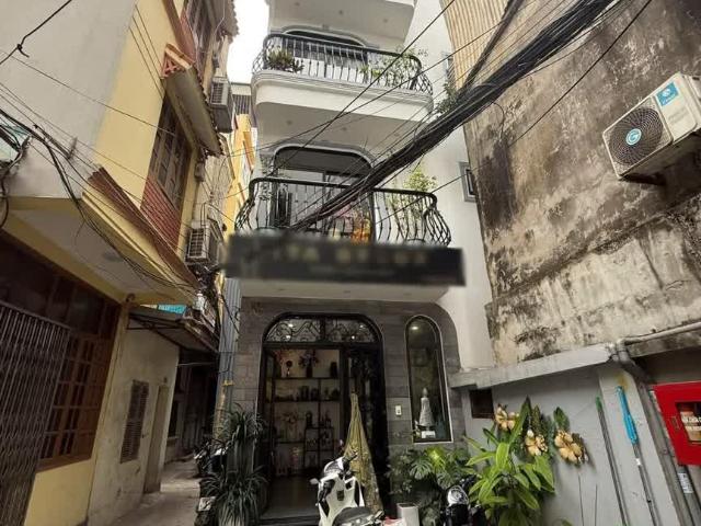 Nhà mặt phố bán tại Hoàn Kiếm, Hà Nội