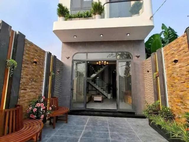 Nhà mặt phố bán
