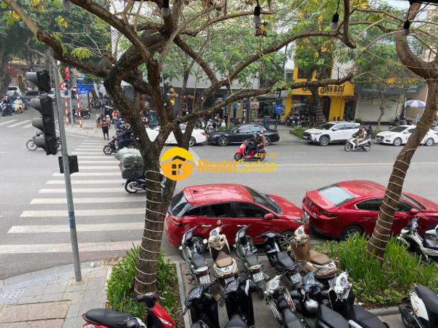 Nhà mặt phố bán