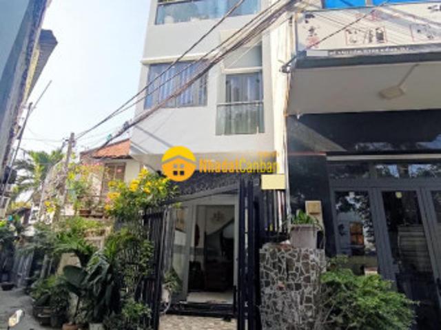 Nhà mặt phố bán