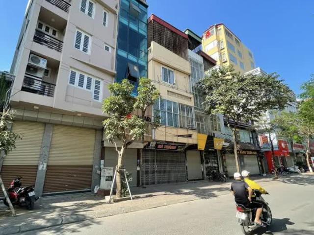 Nhà mặt phố bán tại Hoàn Kiếm, Hà Nội