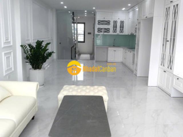Nhà mặt phố bán