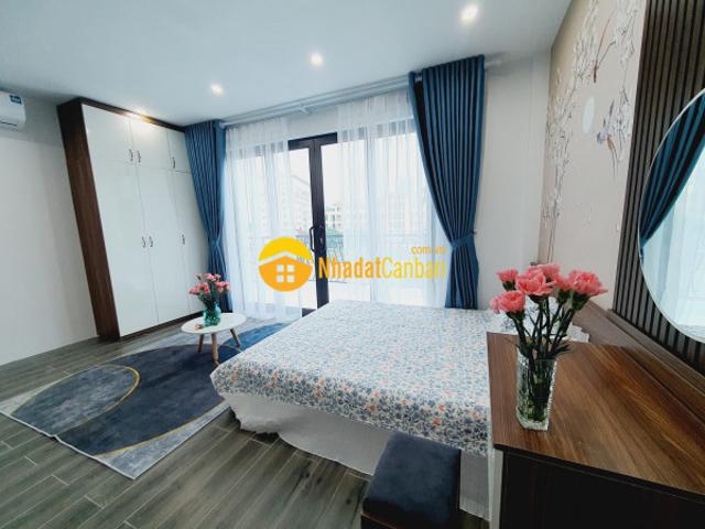 Nhà mặt phố bán
