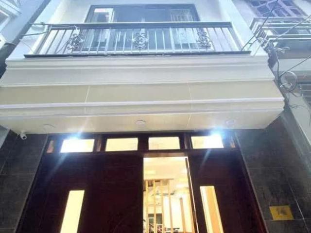 Nhà mặt phố bán tại Hoàn Kiếm, Hà Nội