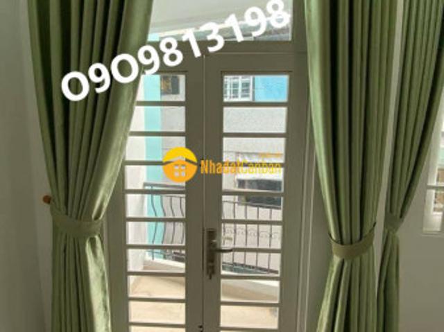 Nhà mặt phố bán