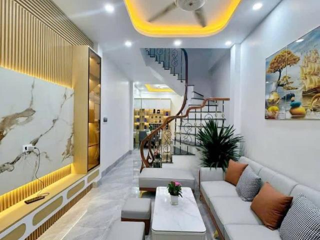 Nhà bán tại Hoàn Kiếm, Hà Nội