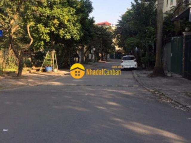 Nhà mặt phố bán