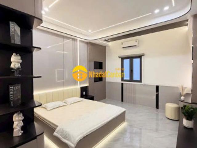 Nhà mặt phố bán