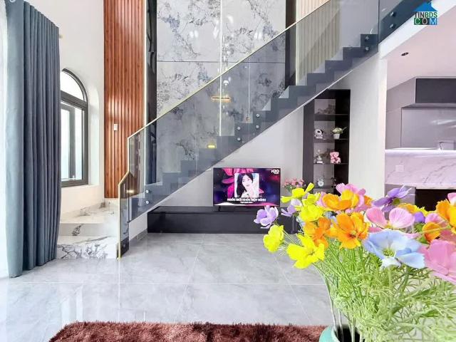 Nhà mặt phố bán
