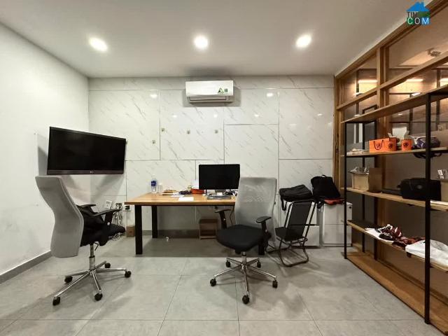 Nhà mặt phố bán tại Khuôn viên UBND Thành phố Hồ Chí Minh, Thành phố Hồ Chí Minh