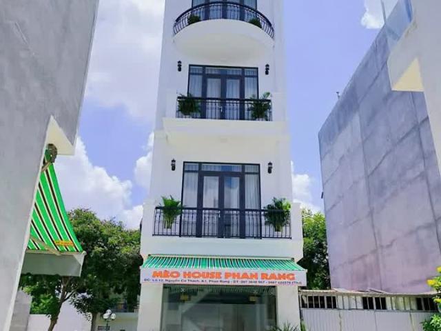 Nhà mặt phố bán tại Gia Lai