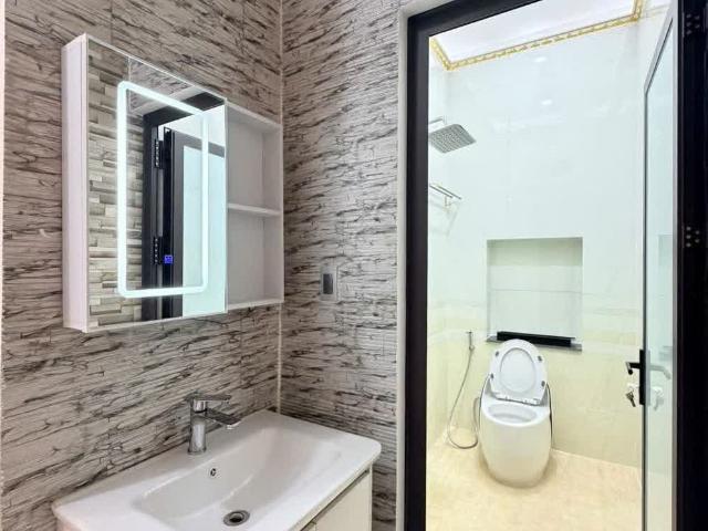 Nhà bán tại Khuôn viên UBND Thành phố Hồ Chí Minh, Thành phố Hồ Chí Minh