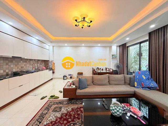 Nhà mặt phố bán