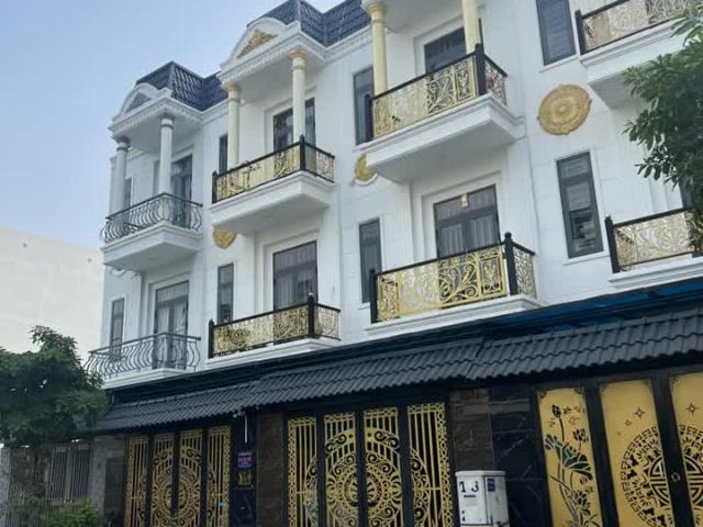 Nhà mặt phố bán tại Gia Lai