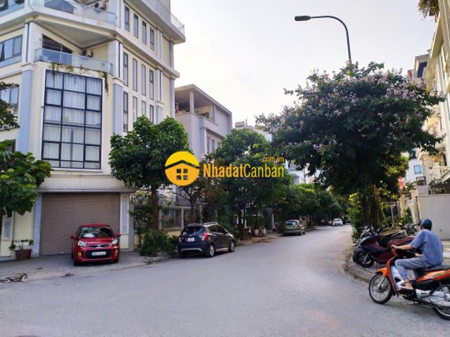 Nhà mặt phố bán