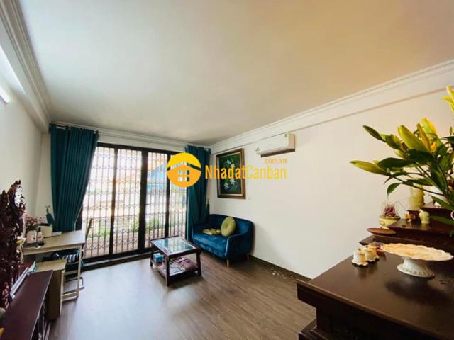 Nhà mặt phố bán