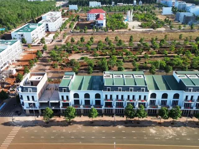 Nhà mặt phố bán
