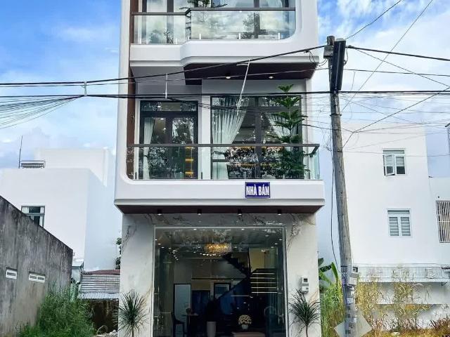 Nhà mặt phố bán tại Gia Lai