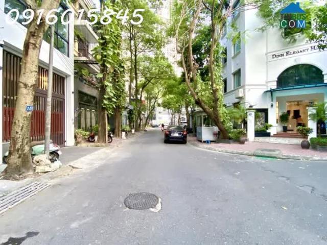 Nhà mặt phố bán tại Hoàn Kiếm, Hà Nội