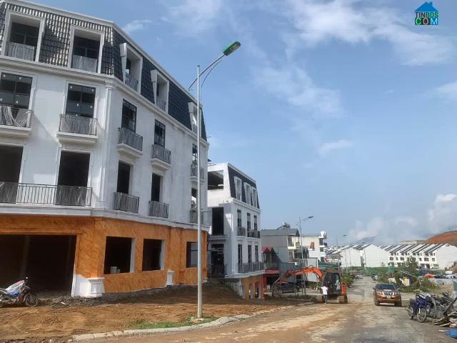Nhà mặt phố bán