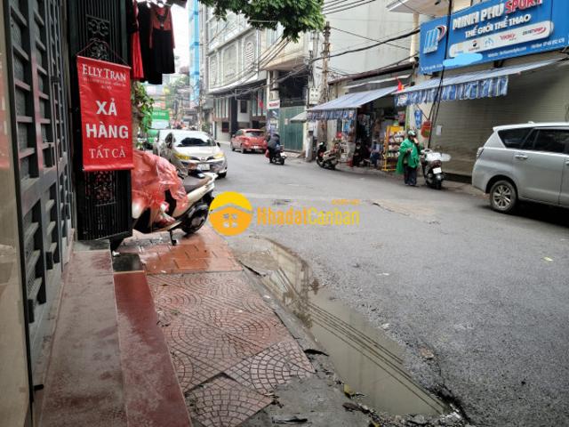 Nhà mặt phố bán