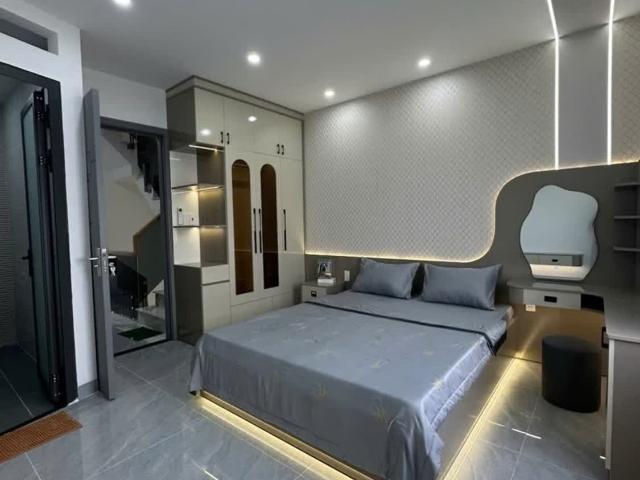 Nhà mặt phố bán tại Khuôn viên UBND Thành phố Hồ Chí Minh, Thành phố Hồ Chí Minh