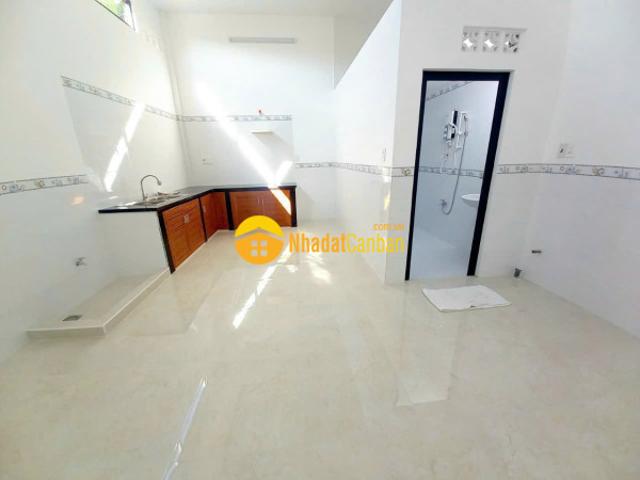 Nhà mặt phố bán