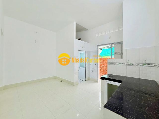 Nhà mặt phố bán