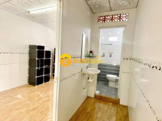 Nhà mặt phố bán